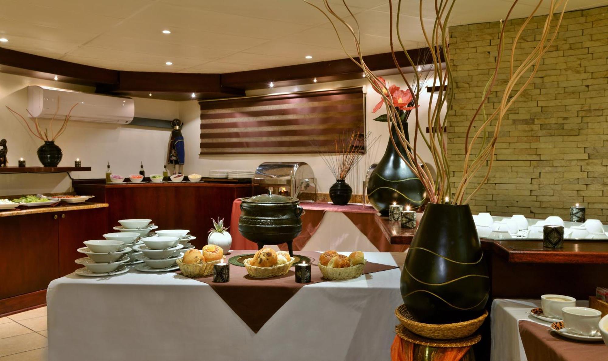 Shishangeni By Bon Hotels, Kruger National Park Komatipoort Extérieur photo